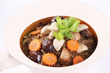 เทศกาลอาหารเจ โรงแรมโกลเด้นทิวลิป ซอฟเฟอริน กรุงเทพฯ