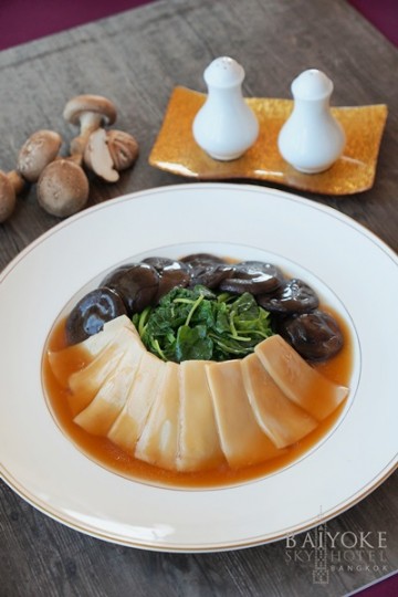 บุฟเฟ่ต์เป๋าฮื้อน้ำแดง @ สเตลล่า พาเลซ