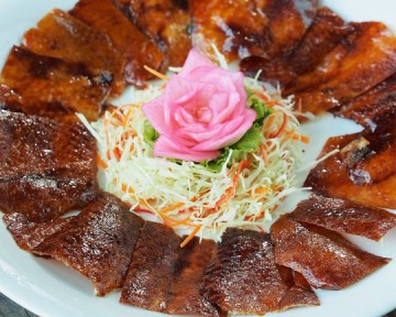 บุฟเฟ่ต์เป็ดปักกิ่ง ที่โรงแรมใบหยก สกาย