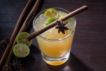 Up & Above Bar แนะนำค็อกเทลและเครื่องดื่มช่วงแฮปปี้ อาวร์ เมนูใหม่