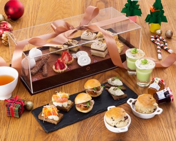 ฉลองเทศกาลแห่งความสุขกับชุดน้ำชายามบ่าย