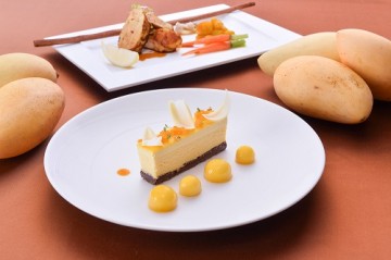 อิ่มอร่อยกับเมนูมะม่วงที่ห้องอาหารอัพแอนด์อะบัฟ