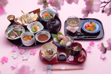 เมนูพิเศษต้อนรับฤดูใบไม้ผลิที่ประเทศญี่ปุ่น ที่ห้องอาหาร ยามาซาโตะ