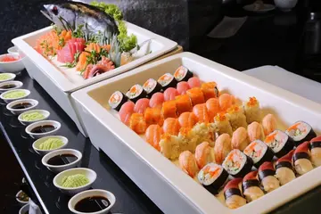 บุฟเฟ่ต์อาหารญี่ปุ่นและนานาชาติสุดอลังการ @ รอยัล ออคิด เชอราตัน