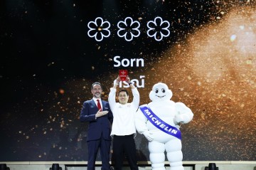 ‘ศรณ์’ คว้ารางวัลสามดาวมิชลินร้านแรกในไทย สร้างตำนานความสำเร็จในวงการอาหารระดับประเทศและระดับโลก