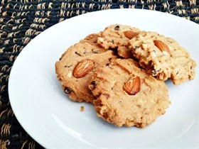 Almond Chocolate Chip Cookie
