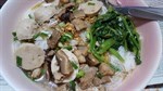 ก๋วยเตี๋ยวลูกชิ้นหมูน้ำพะโล้