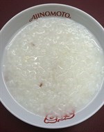 ข้าวต้มด้วยน้ำใบเตย