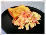 Scramble Eggs ใส่บาโลน่า