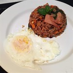 ข้าวผัดพริกเผาแฮม+ไข่ดาว