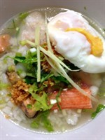 ข้าวต้มทะเลทรงเครื่อง