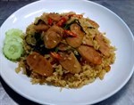 ข้าวผัดแหนมใบกระเพรา