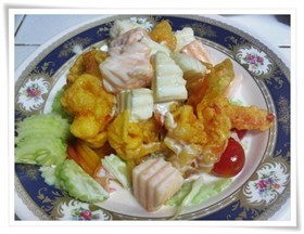 สลัดผักทอด