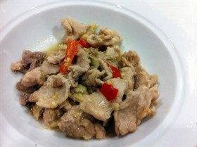 หมูผัดกะปิ