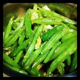 ผัดถั่วหวานใสไข่