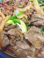 เนื้อผัดซีอิ๊วกับหัวหอม 