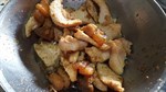 หมูกระเทียม