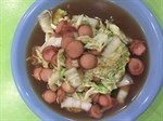 ผักกาดขาวผัดไส้กรอก