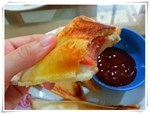 แซนวิซไส้กรอกง่ายๆ