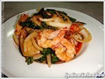 กุ้งผัดพริกไทยอ่อน 