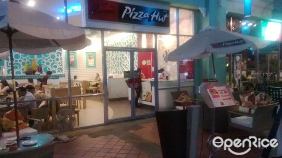 Pizza Hut (พิซซ่าฮัท)