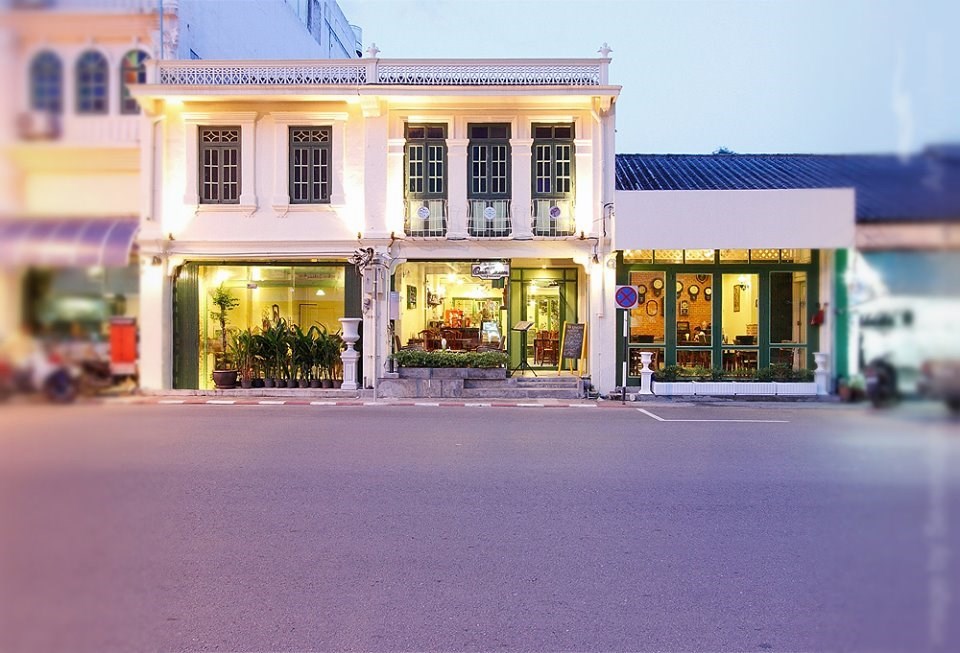 One Chun Cafe and Restaurant