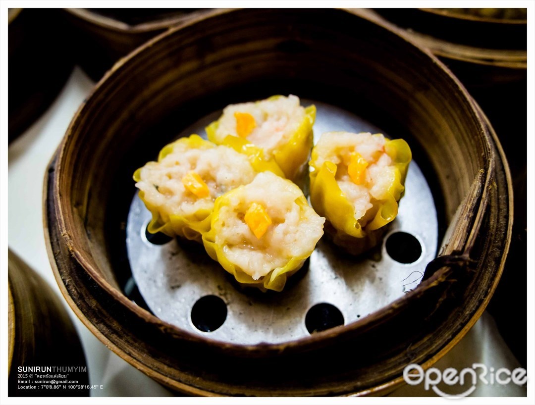 คอหนังแต่เตี้ยม