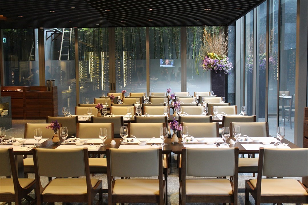 Element (เอเลเมนท์)