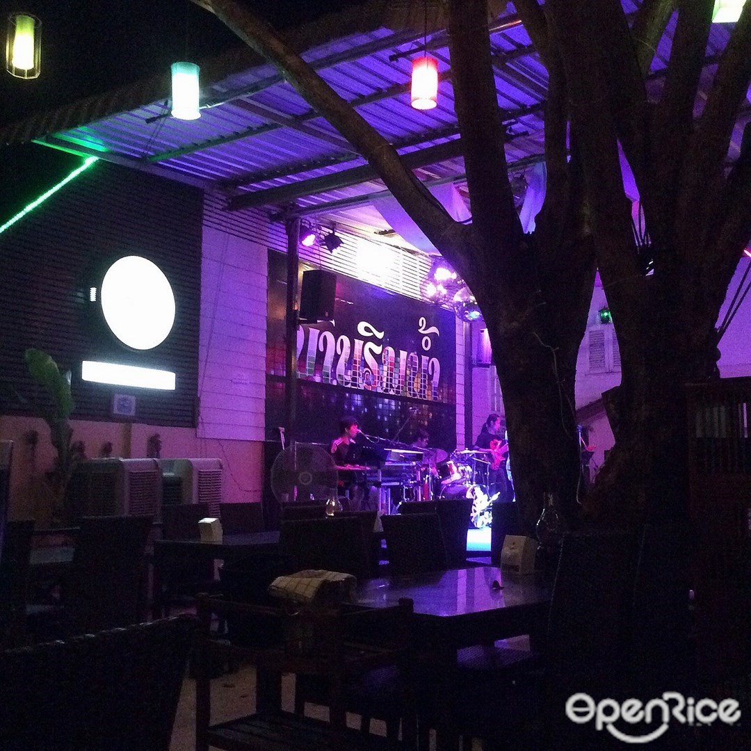 สวนอาหารบ้านริมน้ำ's Photo Thai food general Outdoor / Garden