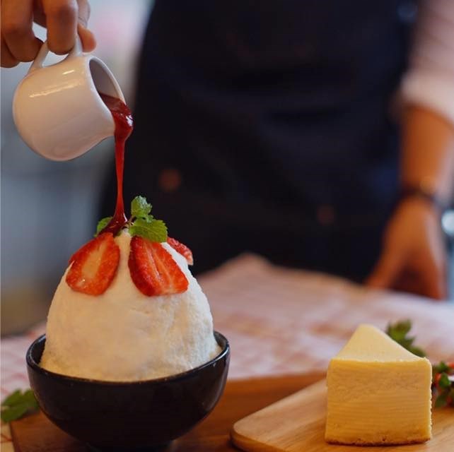 Cheevit Cheeva (ชีวิตชีวา)