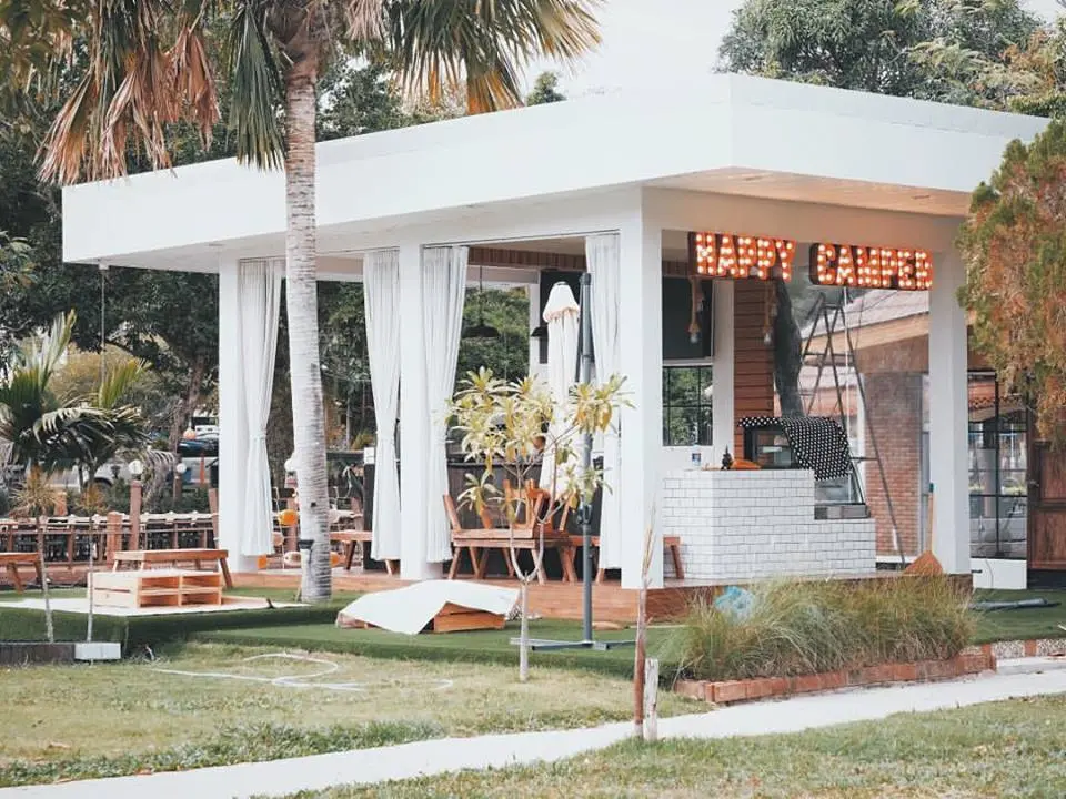 Happy Camper (แฮปปี้ แคมเปอร์)