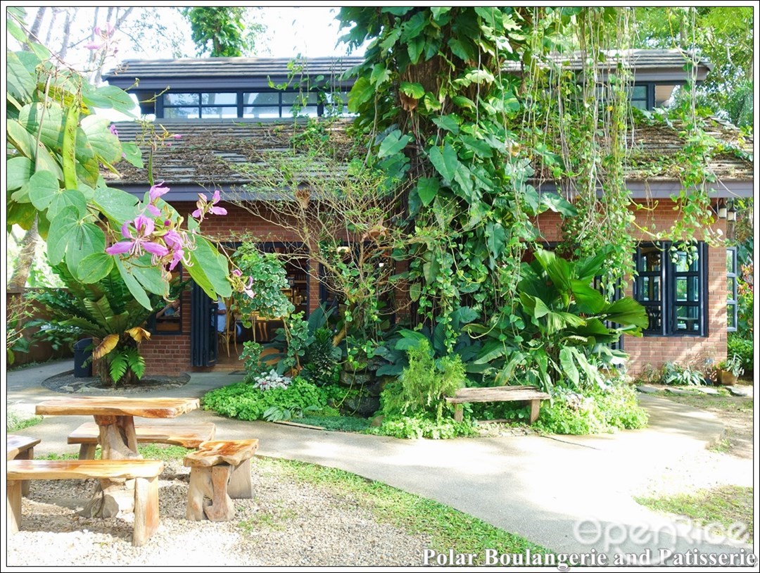 Polar Boulangerie and Patisserie