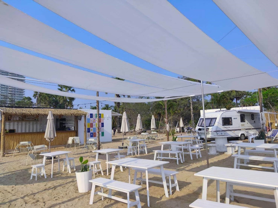 Tumlay Cafe & Bar