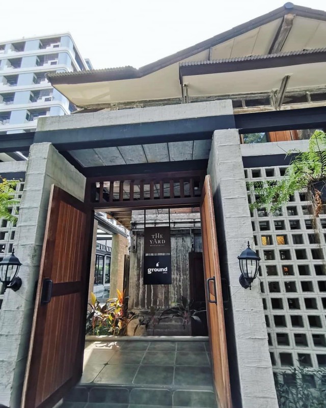 Ground Coffee-door-photo