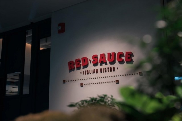 Red Sauce-door-photo