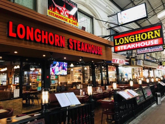 Longhorn Steakhouse & Grill Pattaya-door-photo