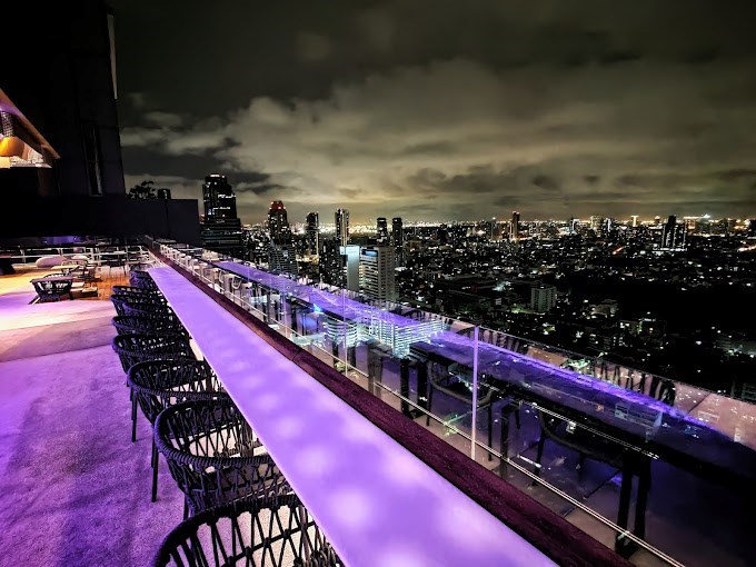 The Roof @ 38th Bar (เดอะ รูฟ แอท 38 บาร์)
