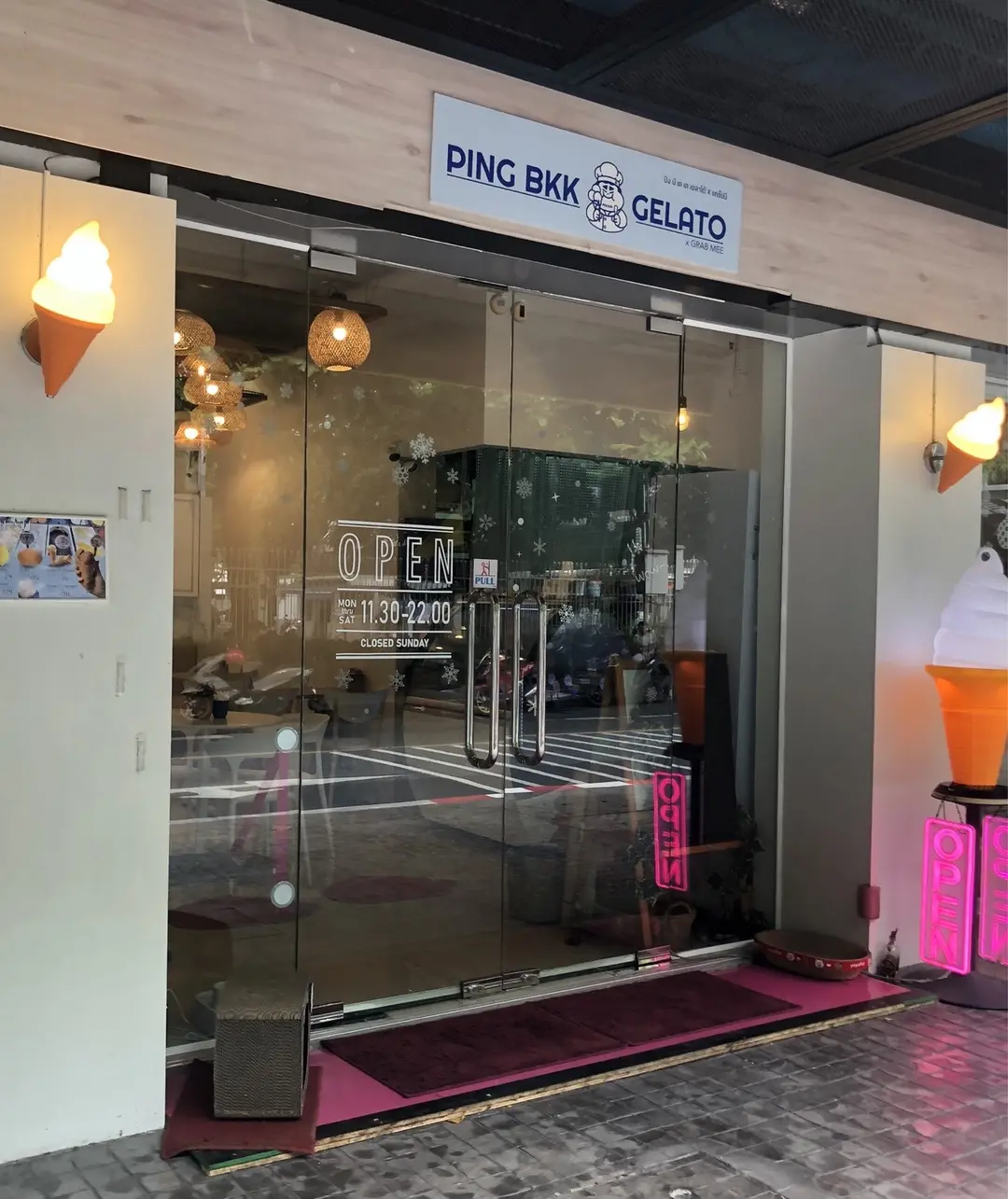 Ice Ping Ping BKK Gelato - Dessert Ice Cream Community Mall Casaul Dining in ...