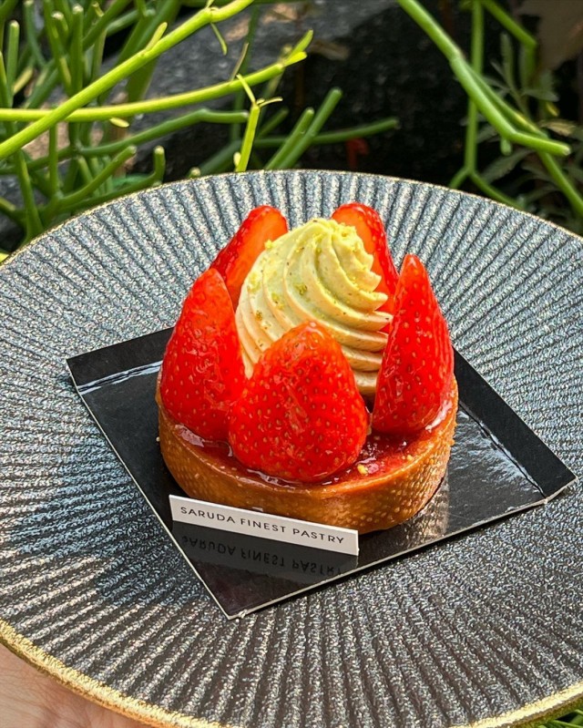 Saruda Finest Pastry-door-photo