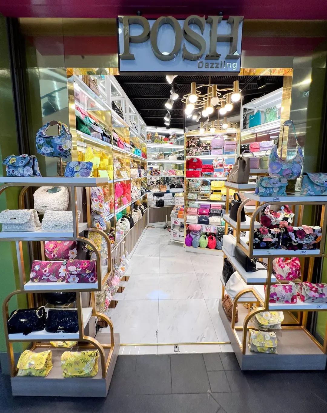 Posh Store POSH – กรุงเทพและปริมณฑลคลองเตยเหนือเทอร์มินอล 21的เครื่องประดับ店 ...