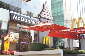 McDonald's (แมคโดนัลด์)