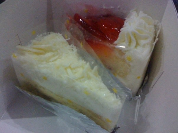 White Choc Cheesecake and Babyboom Cake