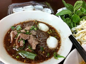 ก๋วยเตี๋ยวเรือลืมอิ่ม