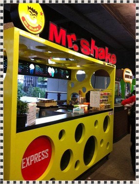 Mr. Shake (มิสเตอร์เชค)