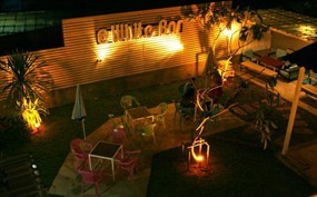@White Bar 