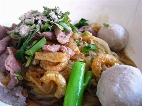 ก๋วยเตี๋ยวป้าเนียน 