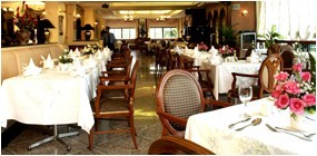 สาทร คาเฟ่