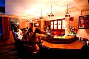 Khum Suphan Lounge