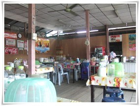 ก๋วยเตี๋ยวลูกชิ้นหาดใหญ่ (ถนัดศรี)