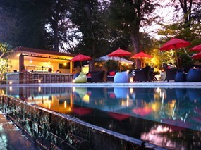 Pool Bar